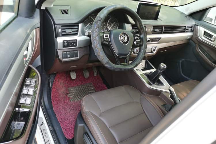 Used FORTHING Joyear X5 2017 Jingxiang Series 1.5T Manual Luxury Model Driver Seat