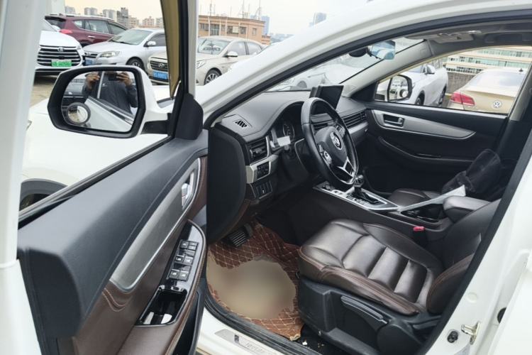 Used FORTHING Joyear X5 2017 Jingxiang Series 1.5T CVT Luxury Model Driver Seat
