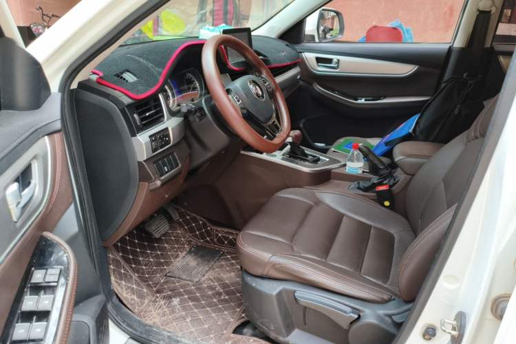 Used FORTHING Joyear X5 2017 1.6L CVT Luxury Model Driver Seat