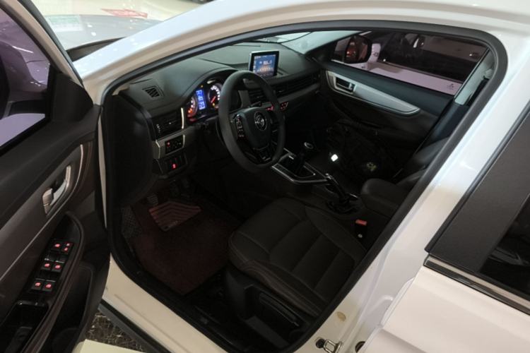 Used FORTHING Joyear X5 2017 1.6L Manual Luxury Model Driver Seat