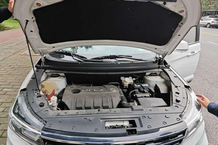 Used FORTHING Joyear X5 2017 Jingxiang Series 1.5T Manual Luxury Model Engine Bay