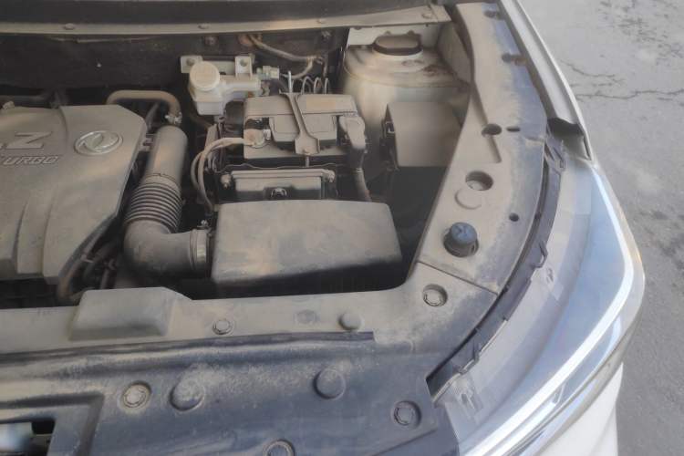 Used FORTHING Joyear X5 2017 Jingxiang Series 1.5T CVT Luxury Model Engine Bay Left