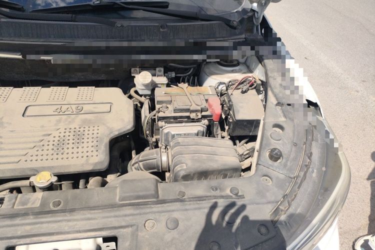 Used FORTHING Joyear X5 2017 1.6L CVT Luxury Model Engine Bay Left