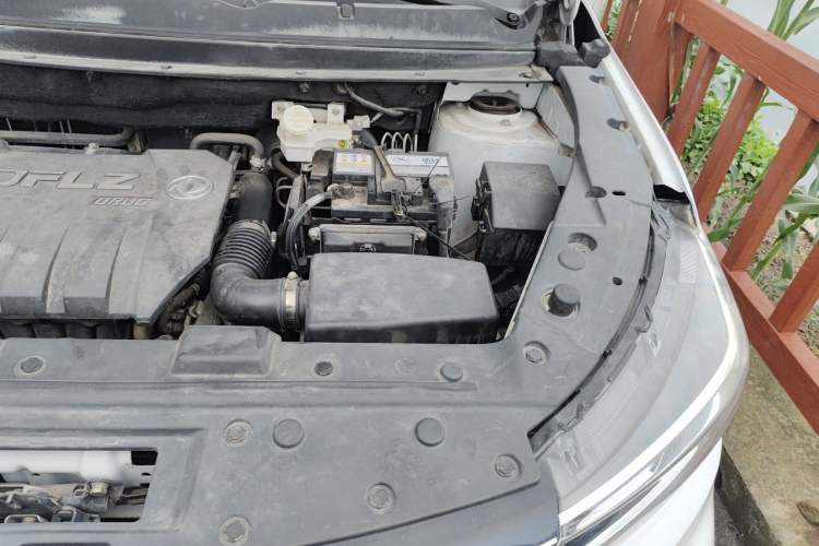 Used FORTHING Joyear X5 2017 Jingxiang Series 1.5T CVT Luxury Model Engine Bay Left
