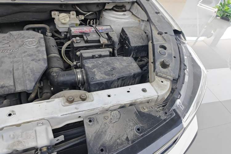 Used FORTHING Joyear X5 2017 Jingxiang Series 1.5T Manual Luxury Model Engine Bay Left