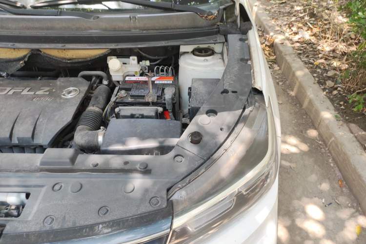 Used FORTHING Joyear X5 2017 Jingxiang Series 1.5T CVT Luxury Model Engine Bay Left