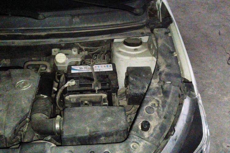 Used FORTHING Joyear X5 2017 Jingxiang Series 1.5T CVT Luxury Model Engine Bay Left