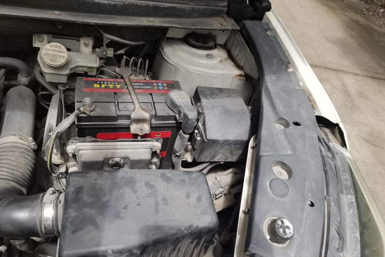 Used FORTHING Joyear X5 2017 Jingxiang Series 1.5T CVT Luxury Model Engine Bay Left