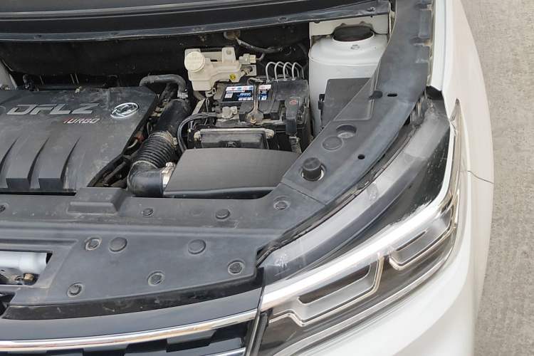 Used FORTHING Joyear X5 2017 Jingxiang Series 1.5T CVT Luxury Model Engine Bay Left