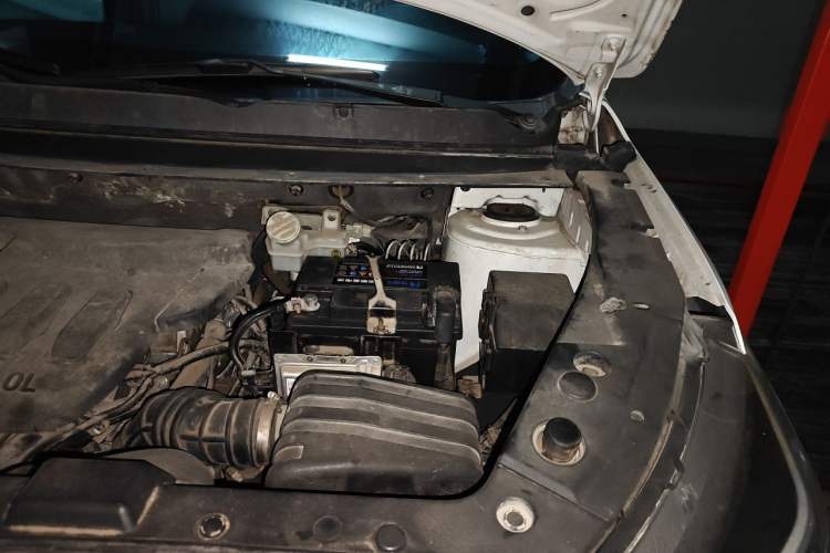 Used FORTHING Joyear X5 2017 2.0L Manual Luxury Version Engine Bay Left