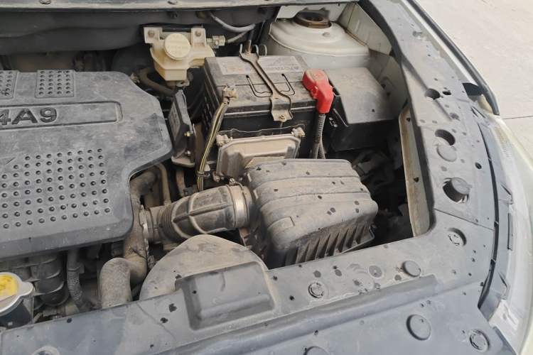 Used FORTHING Joyear X5 2017 1.6L CVT Luxury Model Engine Bay Left