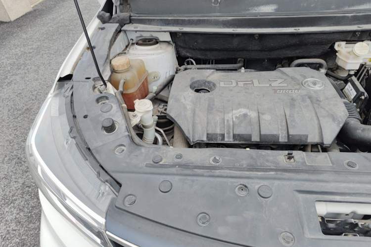 Used FORTHING Joyear X5 2017 Jingxiang Series 1.5T CVT Luxury Model Engine Bay Right