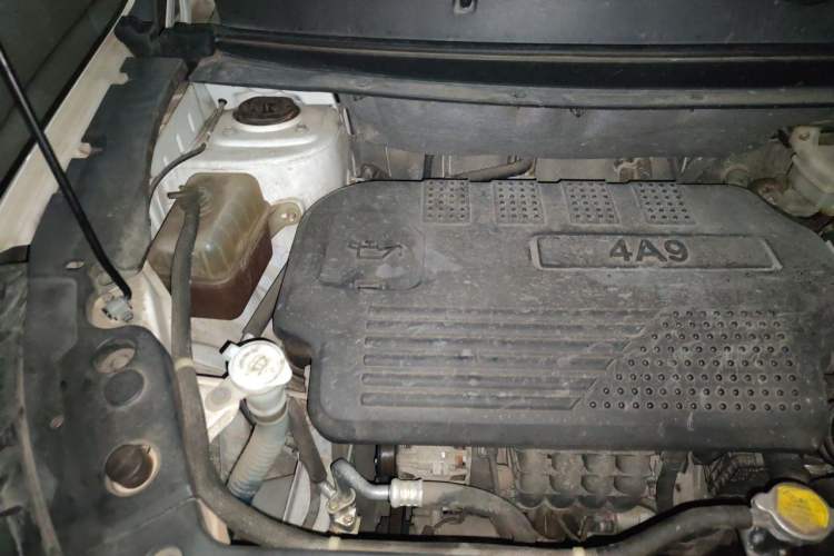 Used FORTHING Joyear X5 2017 1.6L CVT Luxury Model Engine Bay Right