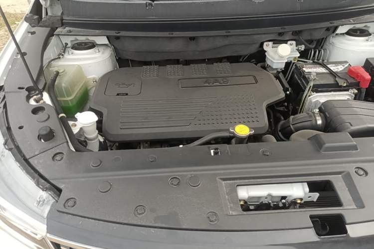 Used FORTHING Joyear X5 2017 1.6L CVT Luxury Model Engine Bay Right