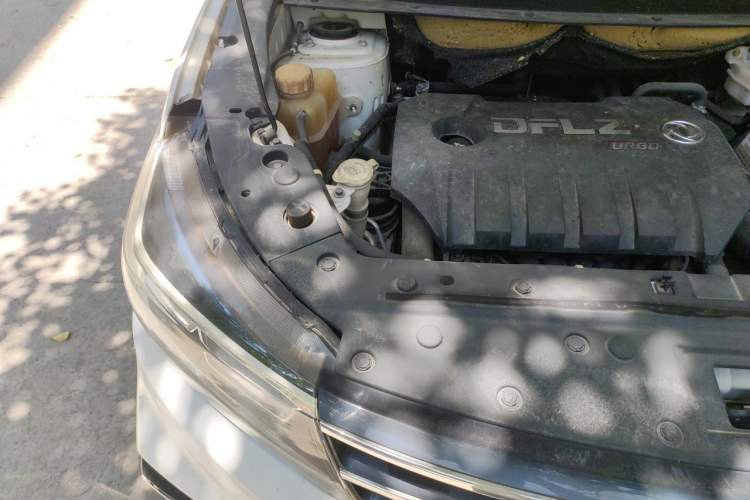 Used FORTHING Joyear X5 2017 Jingxiang Series 1.5T CVT Luxury Model Engine Bay Right