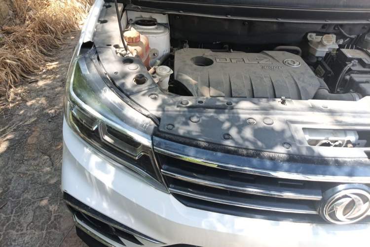 Used FORTHING Joyear X5 2017 Jingxiang Series 1.5T CVT Luxury Model Engine Bay Right