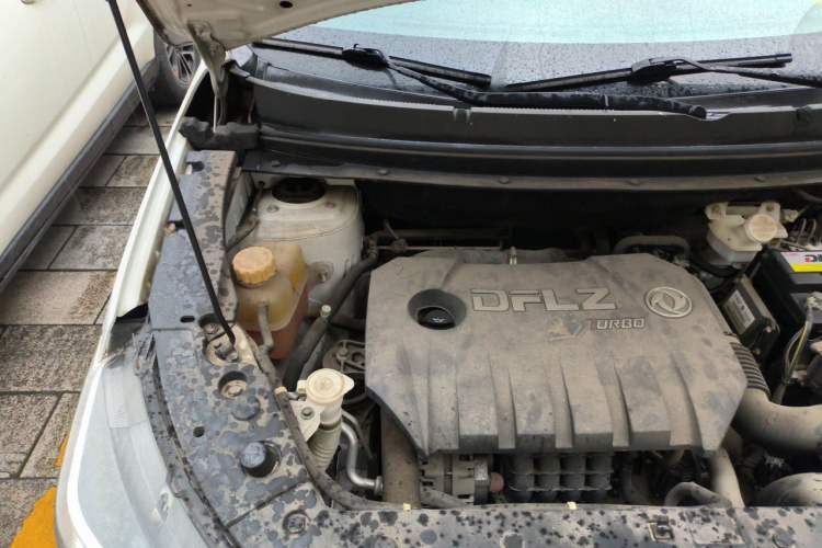 Used FORTHING Joyear X5 2017 Jingxiang Series 1.5T CVT Luxury Model Engine Bay Right