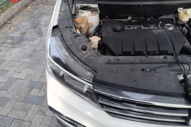 Used FORTHING Joyear X5 2017 Jingxiang Series 1.5T CVT Luxury Model Engine Bay Right