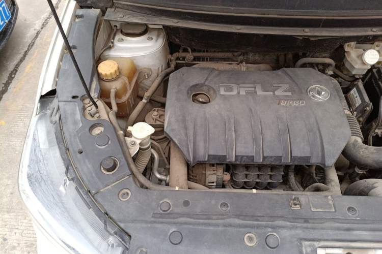 Used FORTHING Joyear X5 2017 Jingxiang Series 1.5T CVT Luxury Model Engine Bay Right