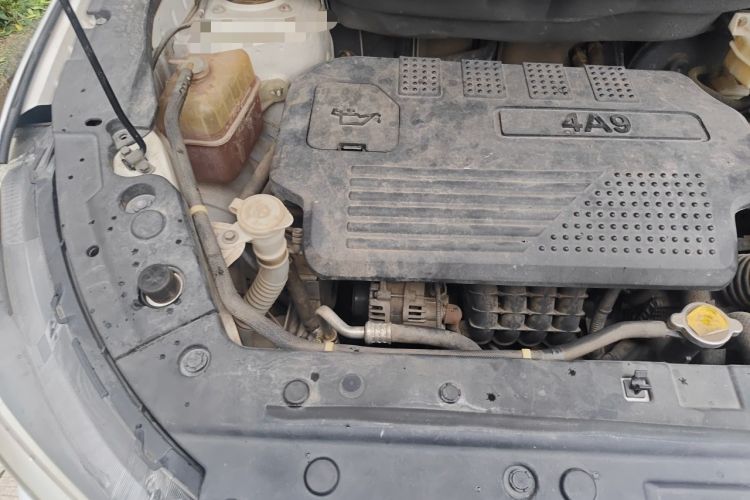 Used FORTHING Joyear X5 2017 1.6L CVT Luxury Model Engine Bay Right