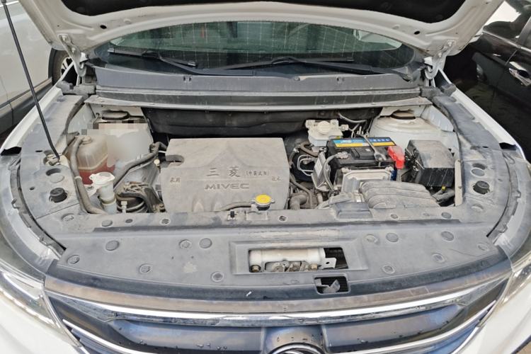 Used FORTHING Joyear X5 2017 Enjoy Series 1.6L CVT Luxury Model Engine Bay