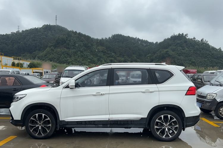 Used FORTHING Joyear X5 2017 Jingxiang Series 1.5T CVT Luxury Model Exterior 2