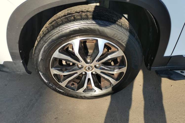 Used FORTHING Joyear X5 2017 Enjoy Series 1.6L CVT Luxury Model Exterior 7