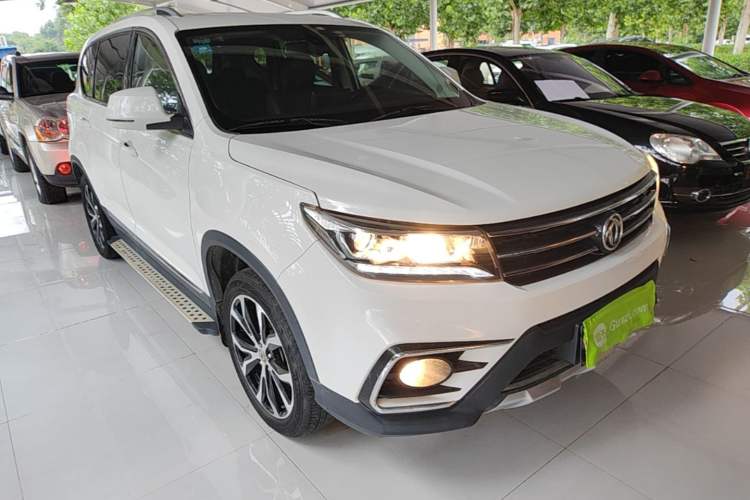 Used FORTHING Joyear X5 2017 Jingxiang Series 1.5T Manual Luxury Model Front Right 45 Deg