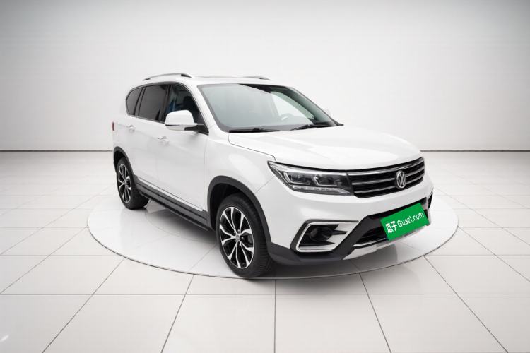 Used FORTHING Joyear X5 2017 Jingxiang Series 1.5T CVT Luxury Model Front Right 45 Deg