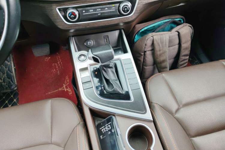 Used FORTHING Joyear X5 2017 Jingxiang Series 1.5T CVT Luxury Model Gear Lever