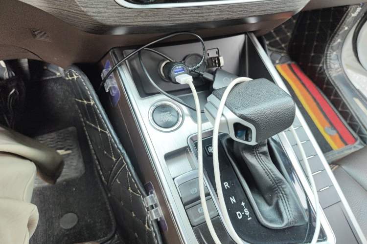 Used FORTHING Joyear X5 2017 Jingxiang Series 1.5T CVT Luxury Model Gear Lever
