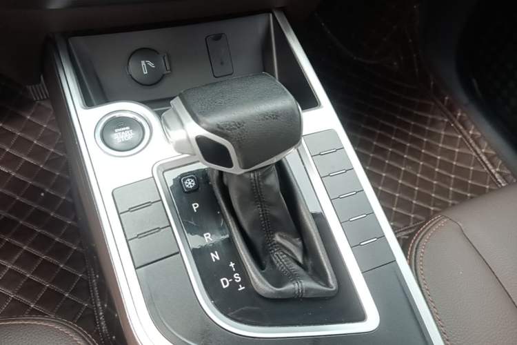 Used FORTHING Joyear X5 2017 1.6L CVT Luxury Model Gear Lever