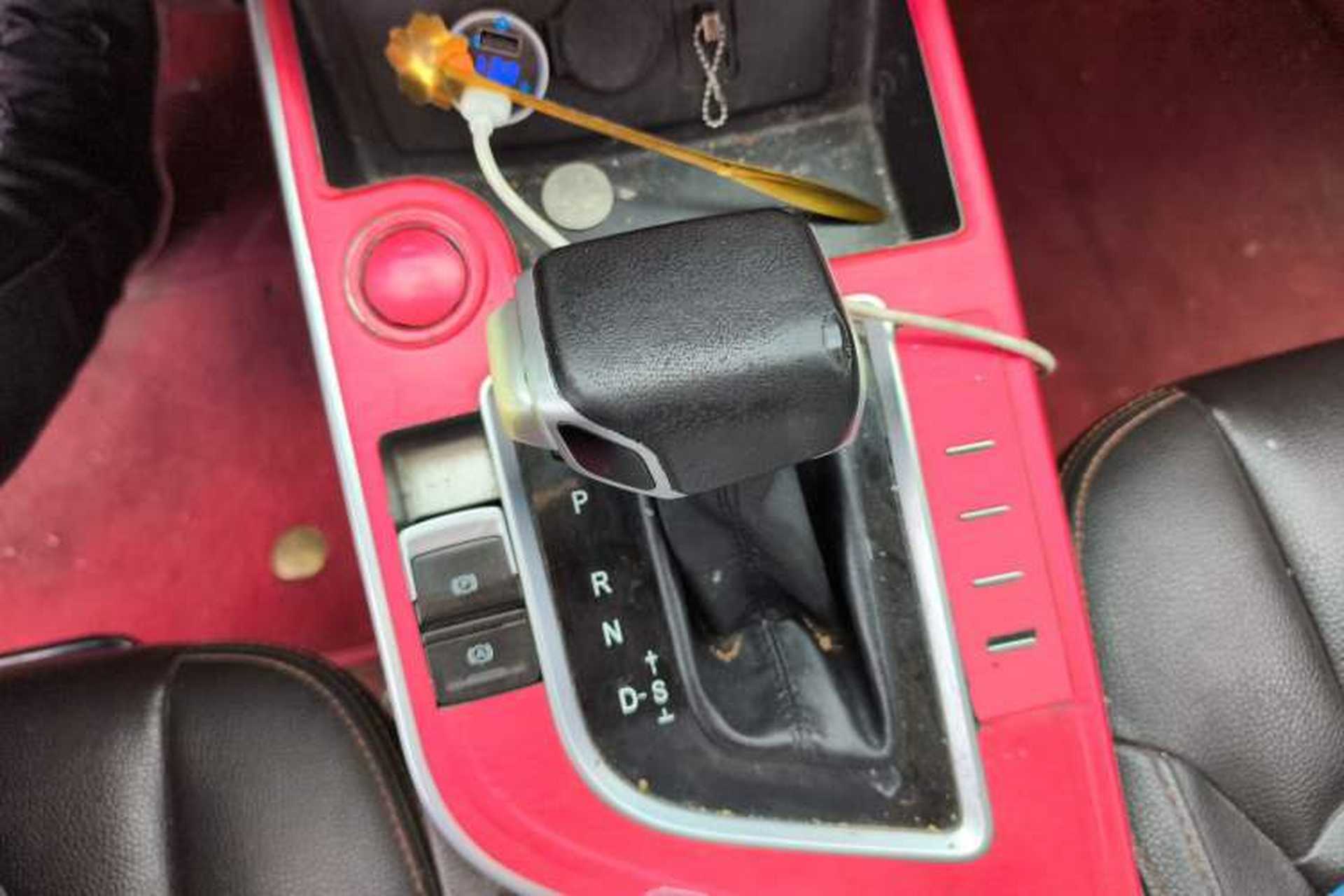 Used FORTHING Joyear X5 2017 Jingxiang Series 1.5T CVT Luxury Model Gear Lever