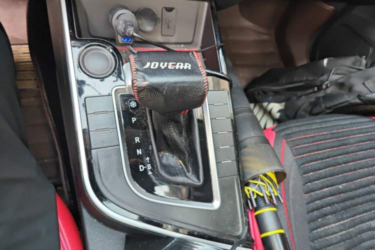 Used FORTHING Joyear X5 2017 Enjoy Series 1.6L CVT Luxury Model Gear Lever