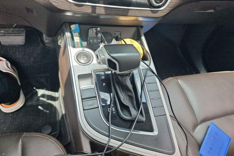 Used FORTHING Joyear X5 2017 Jingxiang Series 1.5T CVT Luxury Model Gear Lever