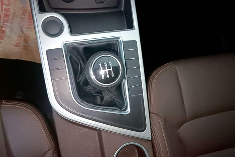 Used FORTHING Joyear X5 2017 1.6L Manual Luxury Model Gear Lever