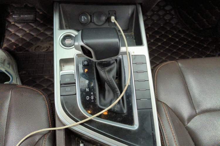 Used FORTHING Joyear X5 2017 Jingxiang Series 1.5T CVT Luxury Model Gear Lever