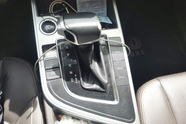 Used FORTHING Joyear X5 2017 Jingxiang Series 1.5T CVT Luxury Model Gear Lever