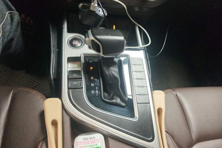 Used FORTHING Joyear X5 2017 Jingxiang Series 1.5T CVT Luxury Model Gear Lever