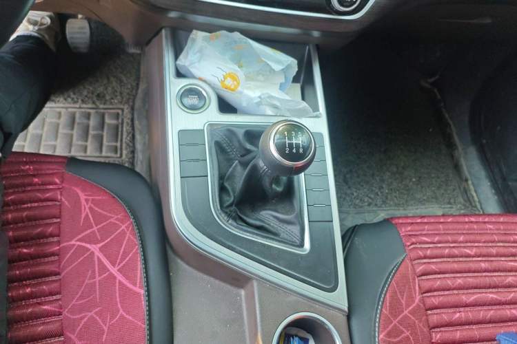 Used FORTHING Joyear X5 2017 1.6L Manual Luxury Model Gear Lever