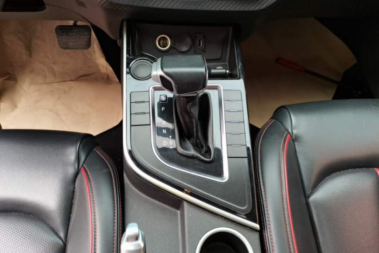 Used FORTHING Joyear X5 2017 Enjoy Series 1.6L CVT Luxury Model Gear Lever