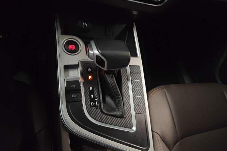Used FORTHING Joyear X5 2017 Jingxiang Series 1.5T CVT Luxury Model Gear Lever