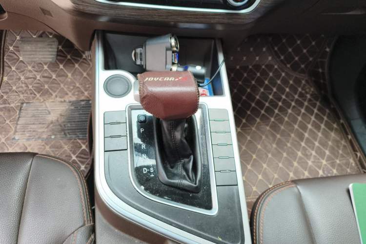 Used FORTHING Joyear X5 2017 1.6L CVT Luxury Model Gear Lever