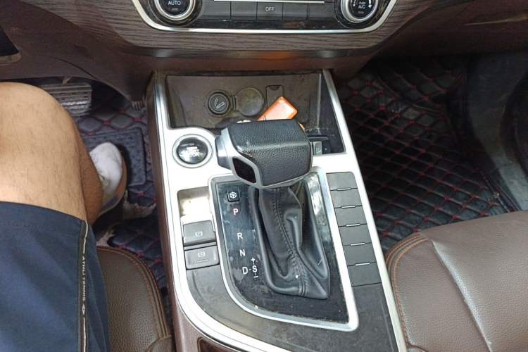 Used FORTHING Joyear X5 2017 Jingxiang Series 1.5T CVT Luxury Model Gear Lever