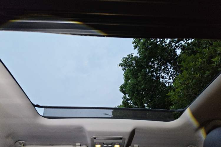 Used FORTHING Joyear X5 2017 Jingxiang Series 1.5T CVT Luxury Model Headliner