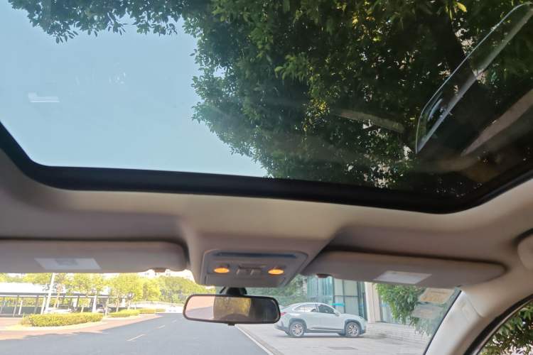 Used FORTHING Joyear X5 2017 Jingxiang Series 1.5T CVT Luxury Model Headliner