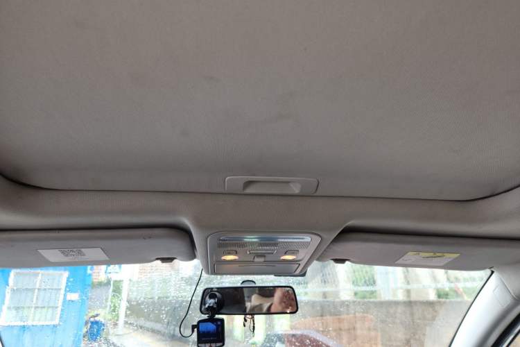 Used FORTHING Joyear X5 2017 1.6L CVT Luxury Model Headliner