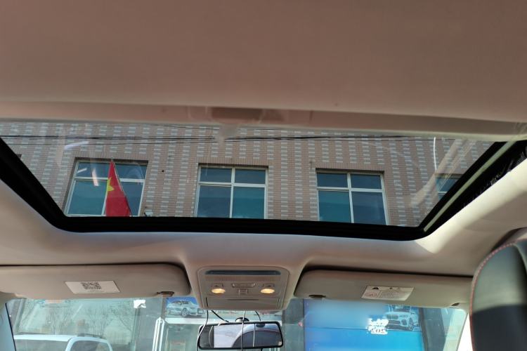 Used FORTHING Joyear X5 2017 Enjoy Series 1.6L CVT Luxury Model Headliner