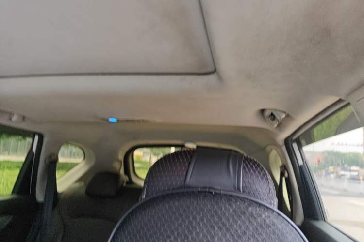 Used FORTHING Joyear X5 2017 1.6L CVT Luxury Model Headliner