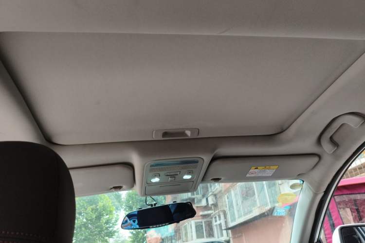 Used FORTHING Joyear X5 2017 1.6L CVT Luxury Model Headliner